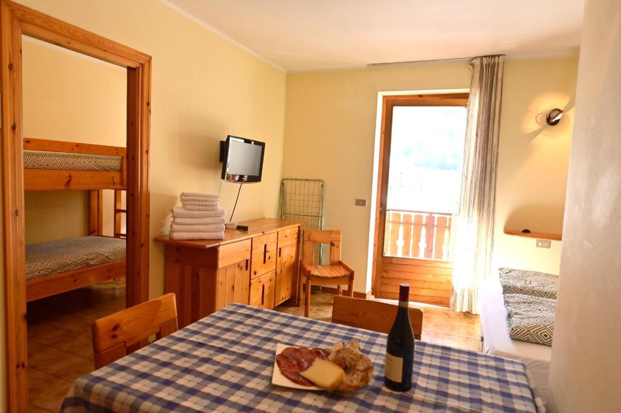 Residence Raethia Tra Bormio E Livigno Pradelle エクステリア 写真