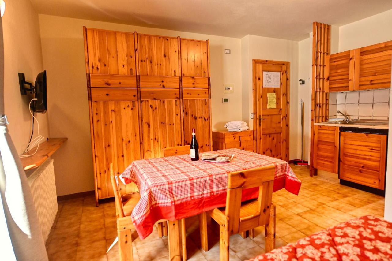Residence Raethia Tra Bormio E Livigno Pradelle エクステリア 写真