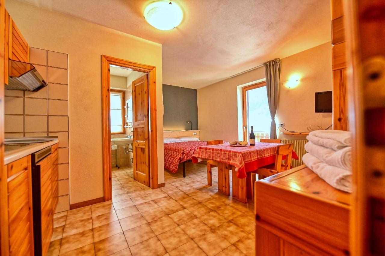Residence Raethia Tra Bormio E Livigno Pradelle エクステリア 写真