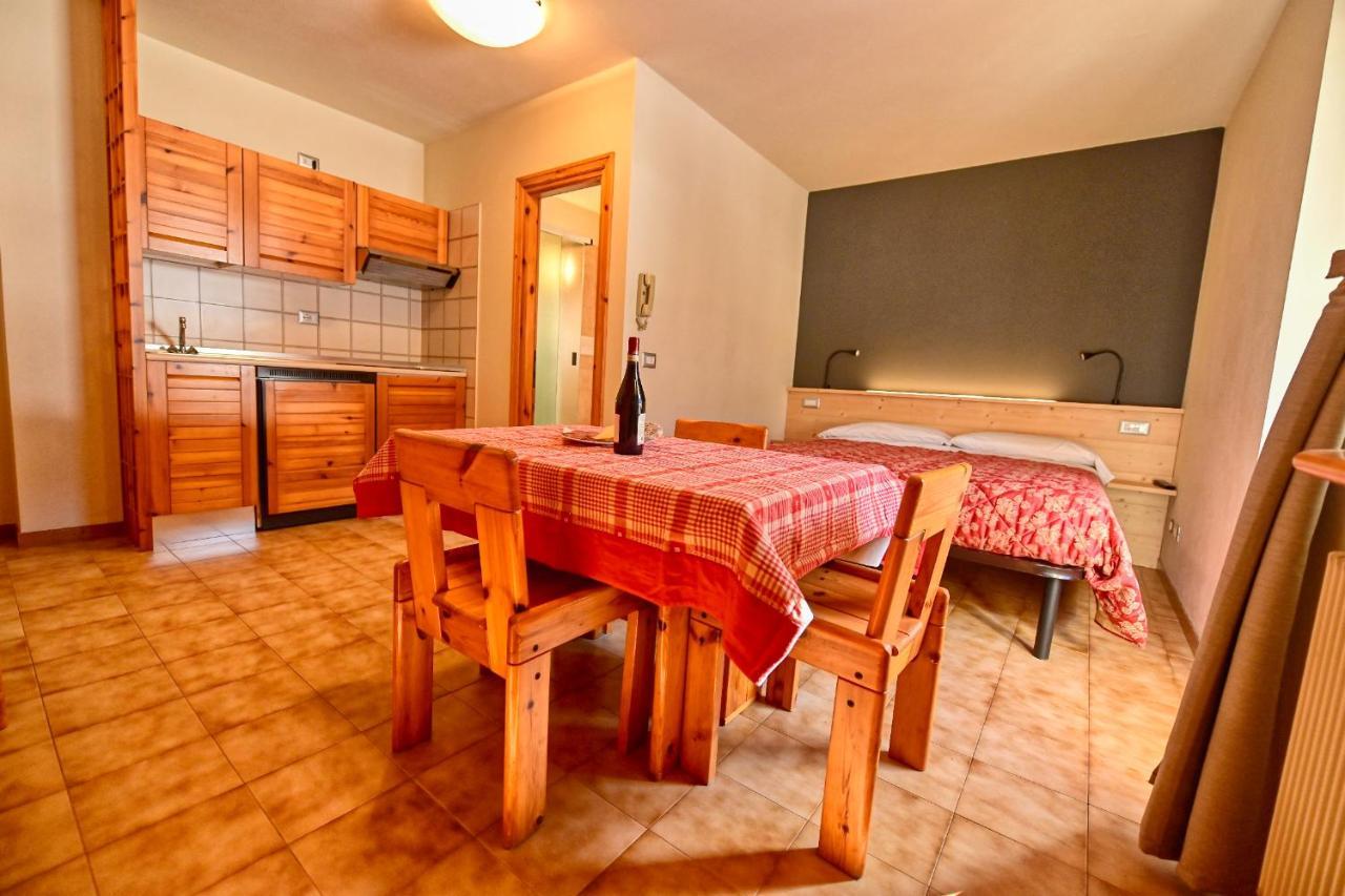 Residence Raethia Tra Bormio E Livigno Pradelle エクステリア 写真