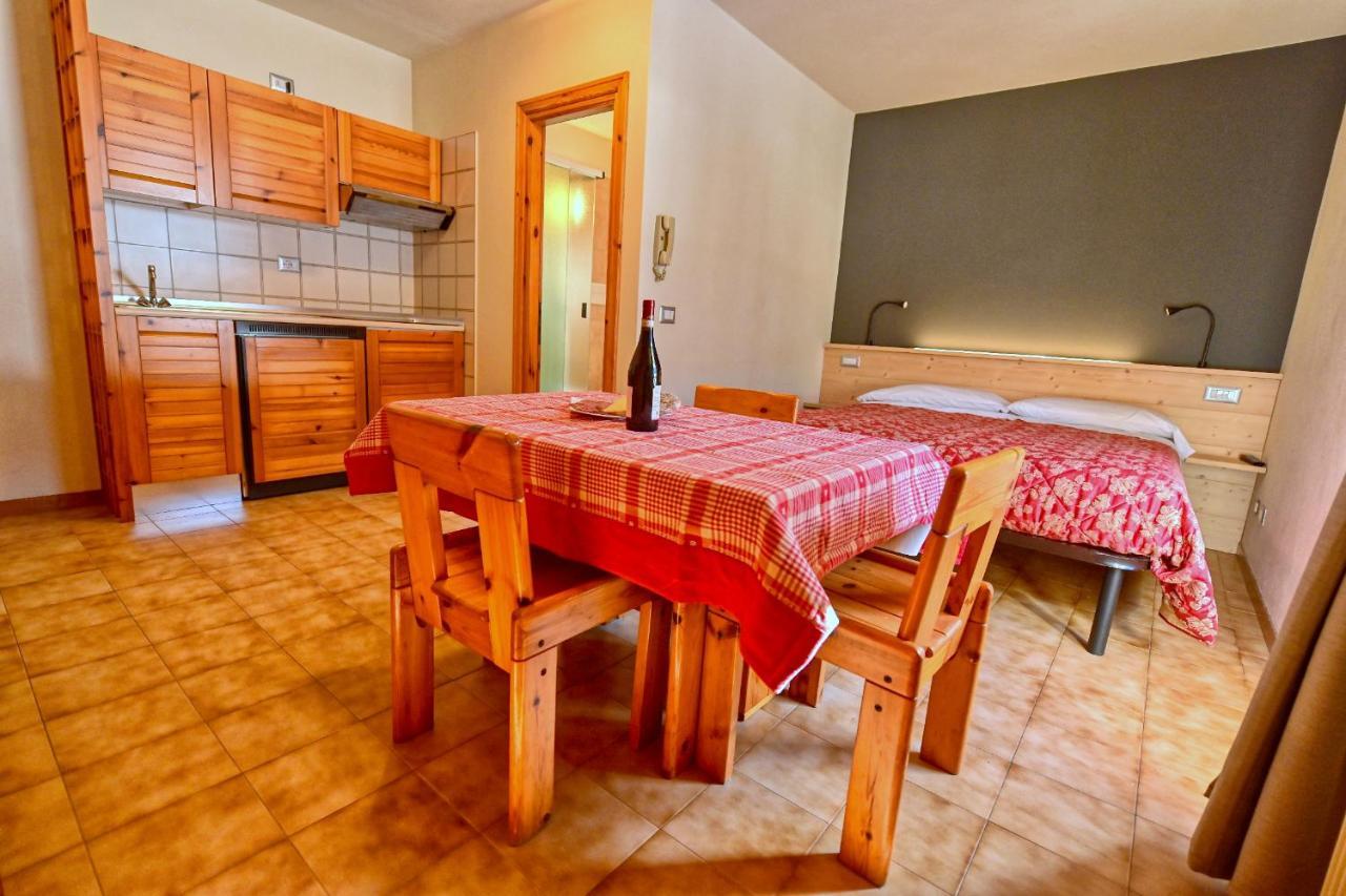 Residence Raethia Tra Bormio E Livigno Pradelle エクステリア 写真